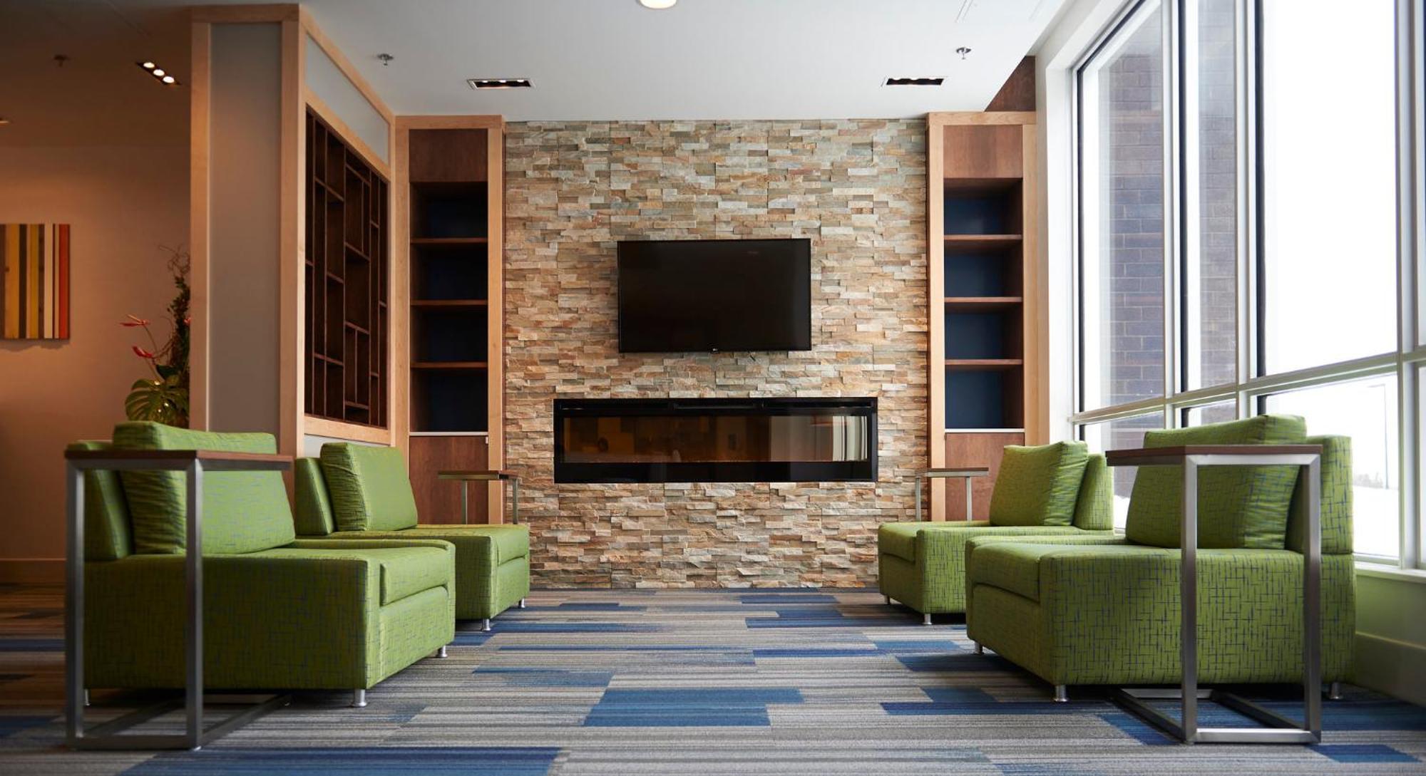 Holiday Inn Express & Suites St. John'S Airport By Ihg Exterior photo
